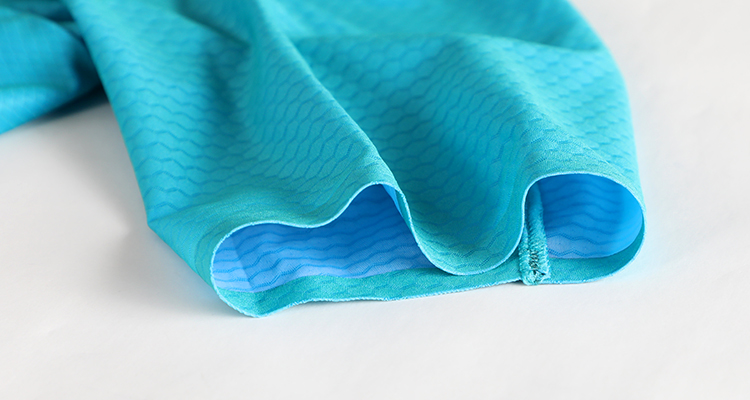 cyan blue cycling jersey